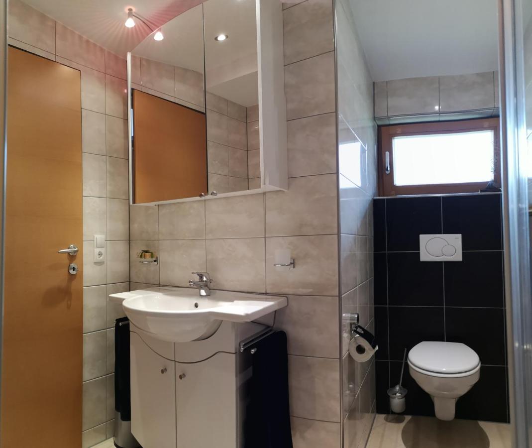 שרונס Ferienhaus Adela מראה חיצוני תמונה